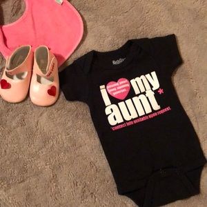 NWOT Super cute Sara Kety Onesie 0-6 months